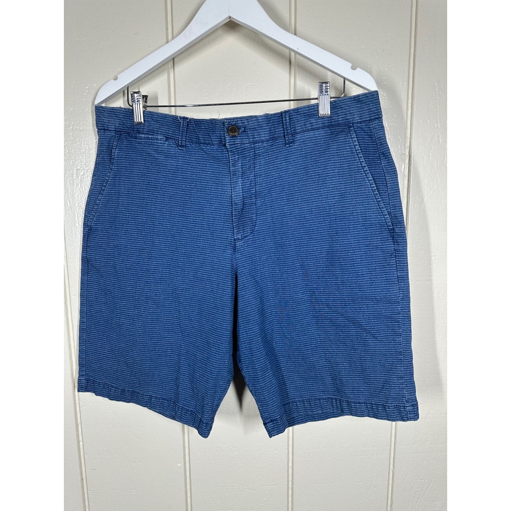 GAP Shorts Mens 34 Blue Striped 10" Short Chino Flat Front In Good Condition
